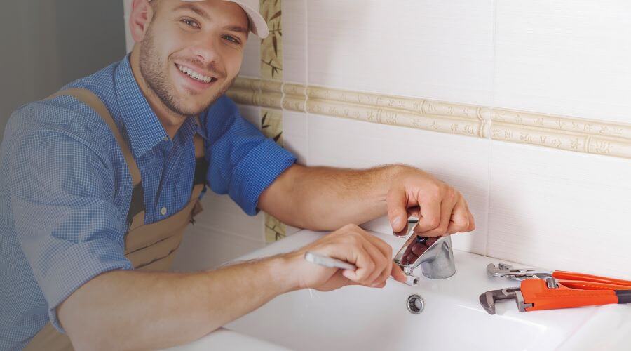Handle or spout repair in Oakwood, GA